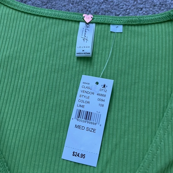 pacsun LA hearts shirt size m - Picture 2 of 2